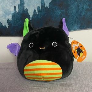Fariq the bat 8” Squishmallow